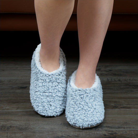 Womens Solid Color Ultra-Soft Plush Slippers - Cozy Slip-On Design for Indoor Comfort - Perfect Lounging Shoes