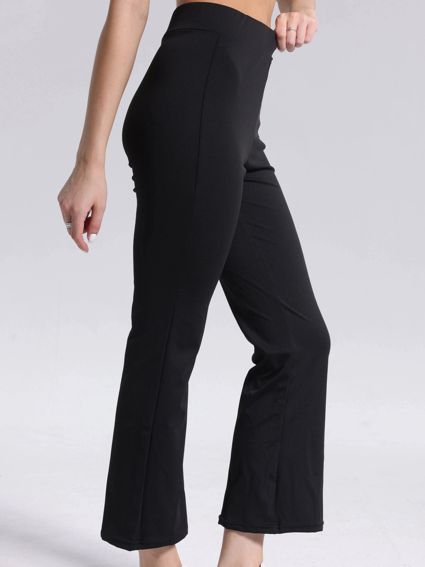 Women's Outdoor Hiking Pants, Fashionable, Water-Resistant, Four-Season, High-Waisted, No Pattern, No Print