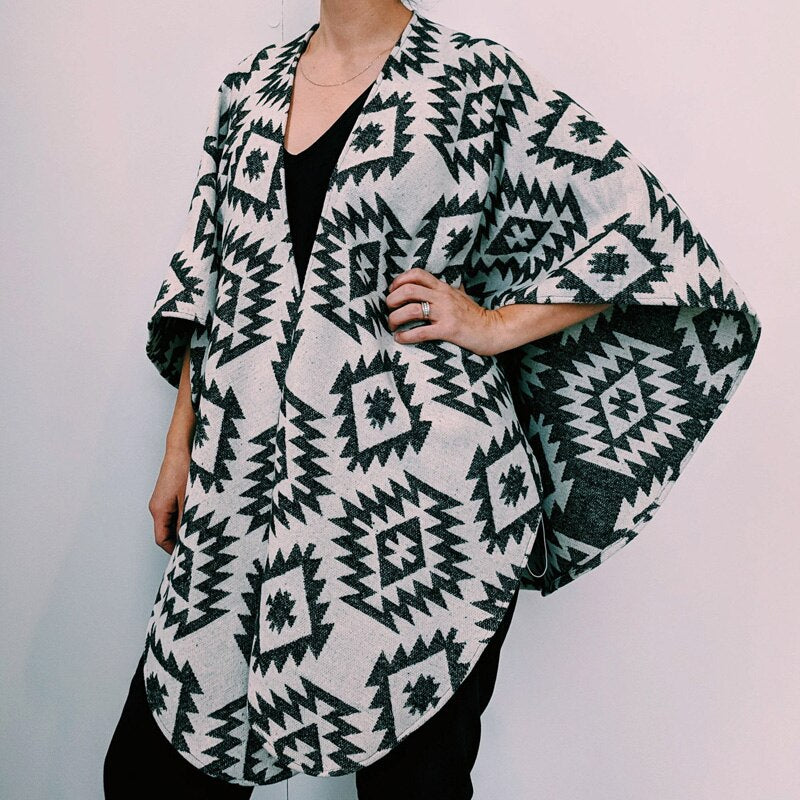 flowersverse Outdoor Boho Poncho Winter Autumn Women's Shawl Warm Wraps Camping Coats Road Trip Peru Cape Geometric Pattern Reversible Cloak