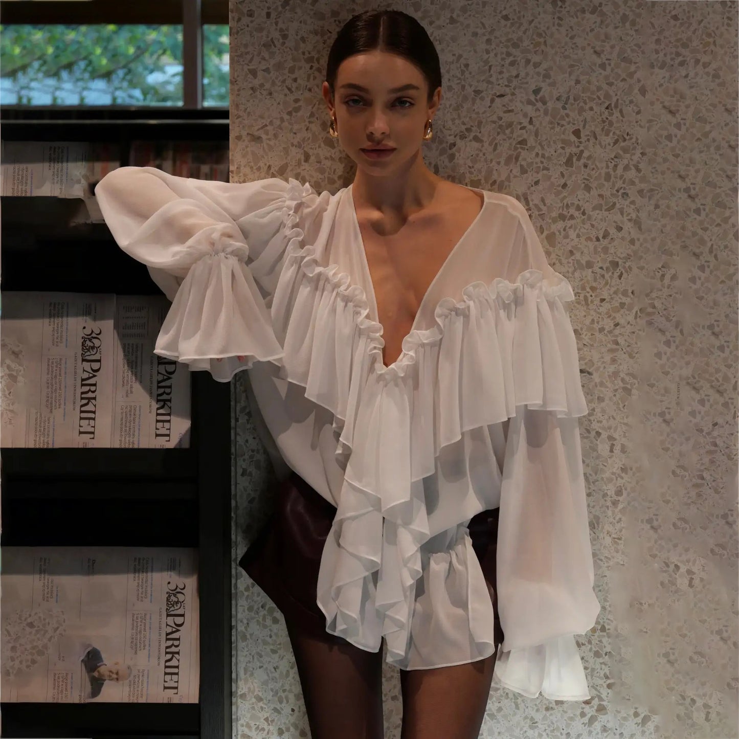 early spring new high-end design fungus edge chiffon shirt women's loose V-neck solid color niche top