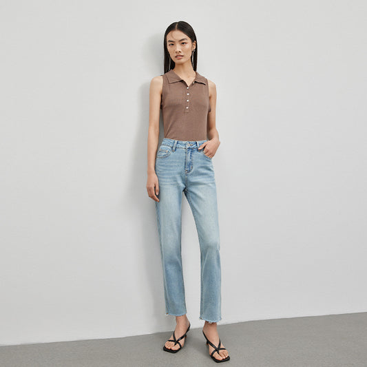 2025 High-end women's clothing, simple repair, high and thin nine-point straight pants, elastic light blue polished white Popularan jeans