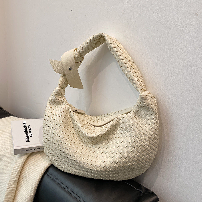 2025 Autumn and winter new shoulder bag casual versatile bag women's large-capacity woven hand-carried underarm bag simple commuter women's bag