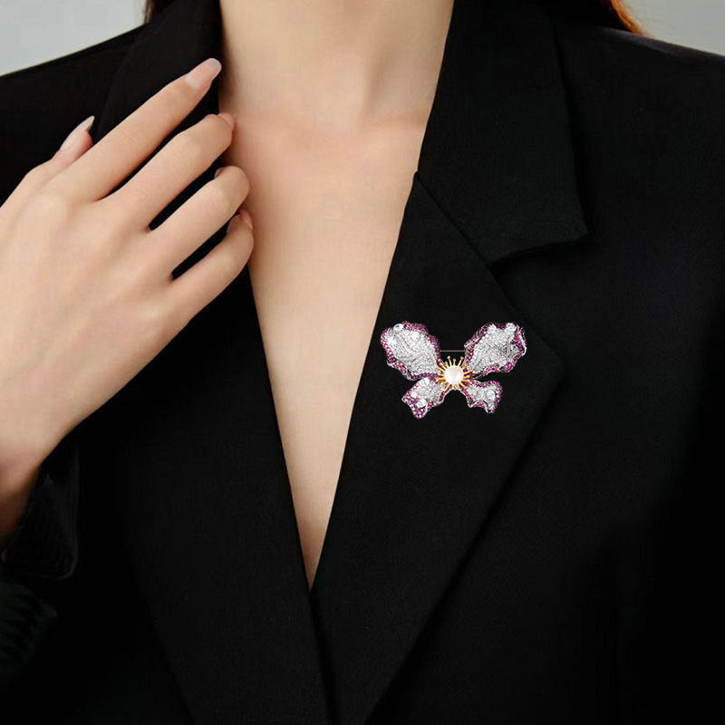 2025 New Heavy Industry Butterfly Brooch Gun Black Micro-inlaid Zirconium Coat Accessories Freshwater Beads Light Luxury Clothing Brooch Pin