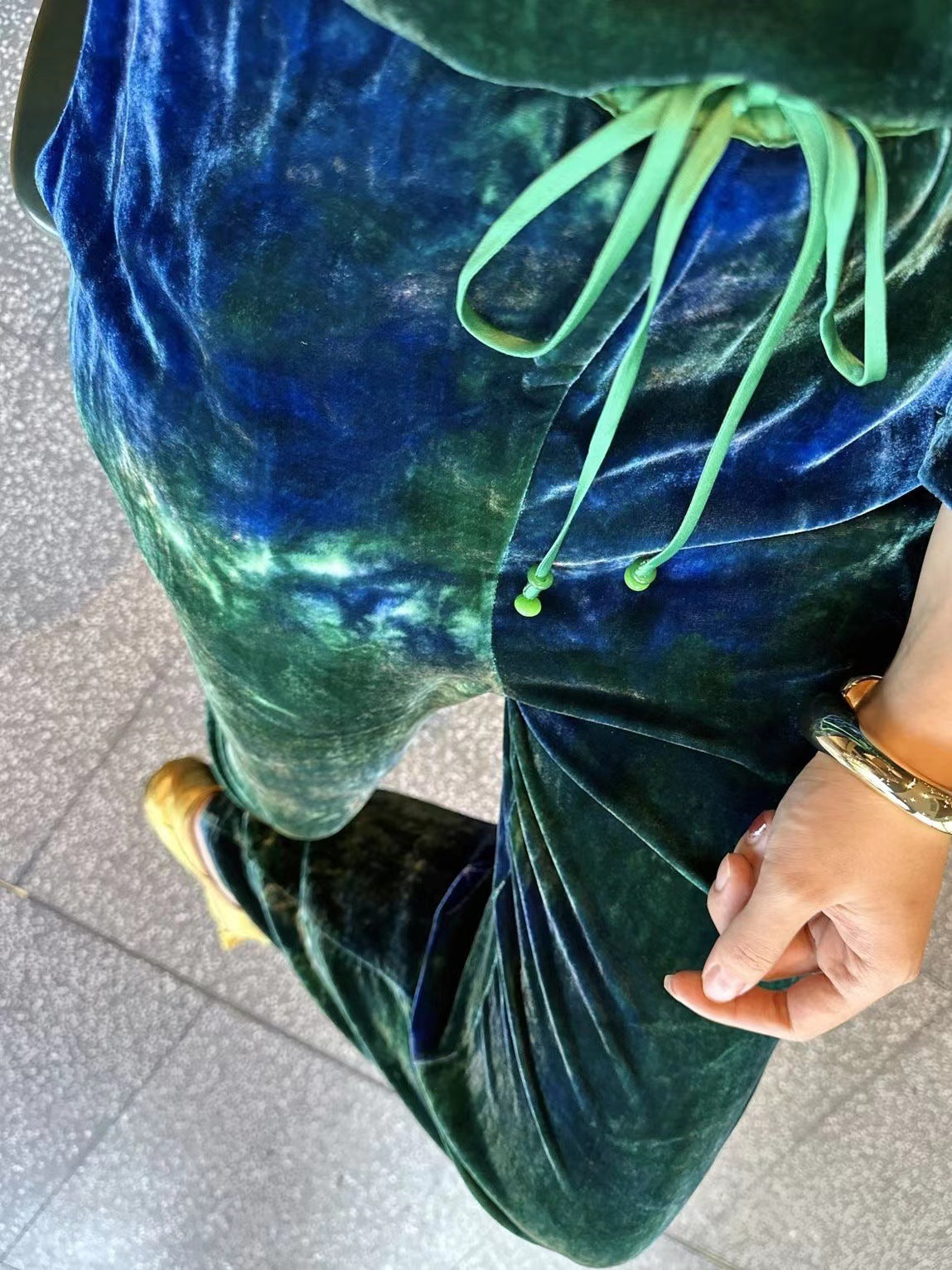2025 Silk velvet hand-painted blue-green gradual change loose round neck T-shirt + drawstring elastic waist wide-leg pants casual suit
