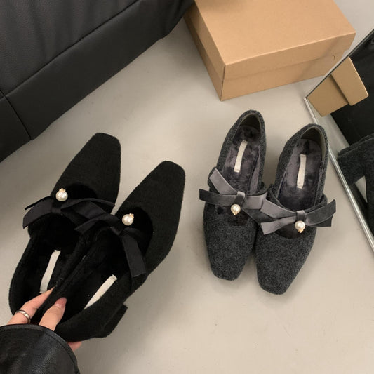 2025 popular autumn and winter Japanese girl dumb velvet bow light mouth single shoes pearl temperament thick medium heel Mary Jane shoes
