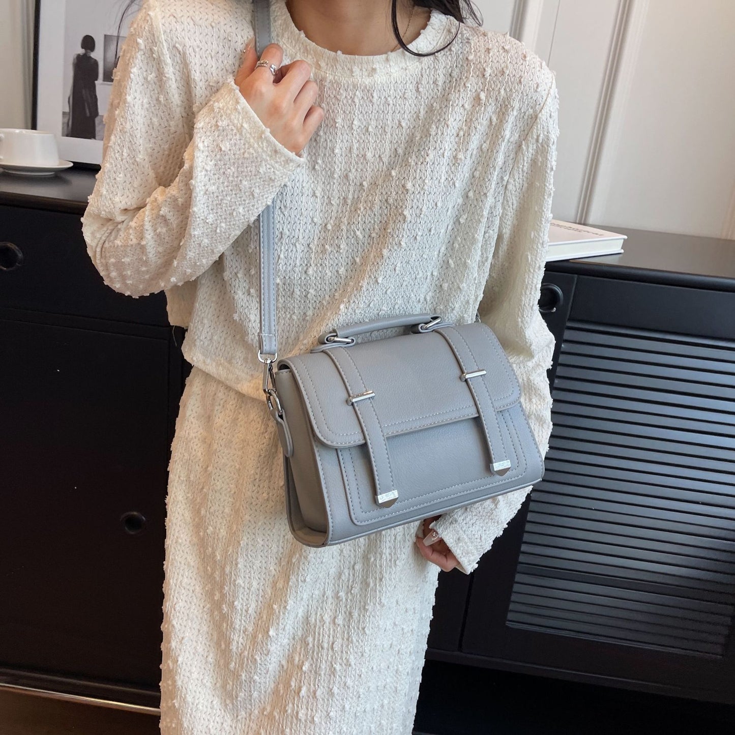 FLOWERSVERSE This Year's Popular Small Bag for Women New Special-Interest Design All-Match Shoulder Messenger Bag Fashion Portable Small Square Bag