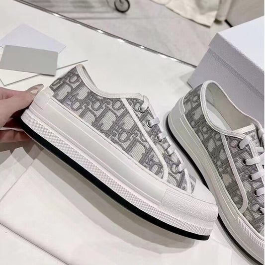 flowersverseFashionable Brand Embroidered Canvas Shoes for Women Spring New D Home Thick Bottom Retro Presbyopic Letters Casual Sports Skate Shoes