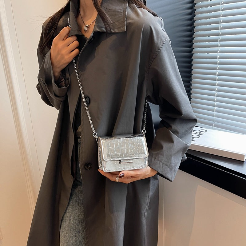 FLOWERSVERSE 2025 Small bag women's new silver glossy mini square bag crocodile pattern embossed chain messenger bag air cushion mouth red envelope