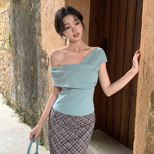 2025 spring and summer new Korean version of simple temperament one-word collar short-sleeved knitted sweater women's top tide 89303