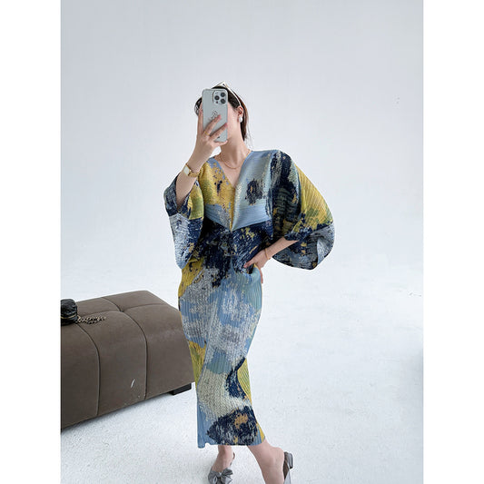 Miyake retro dress, celebrity temperament advanced new printed atmosphere V-neck pleated dress