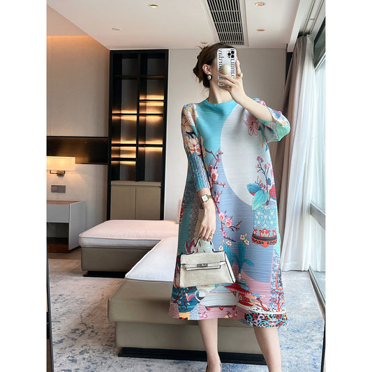 Folds autumn new retro printing high-end Miyake dress women's loose and thin meat-covered medium and long dress