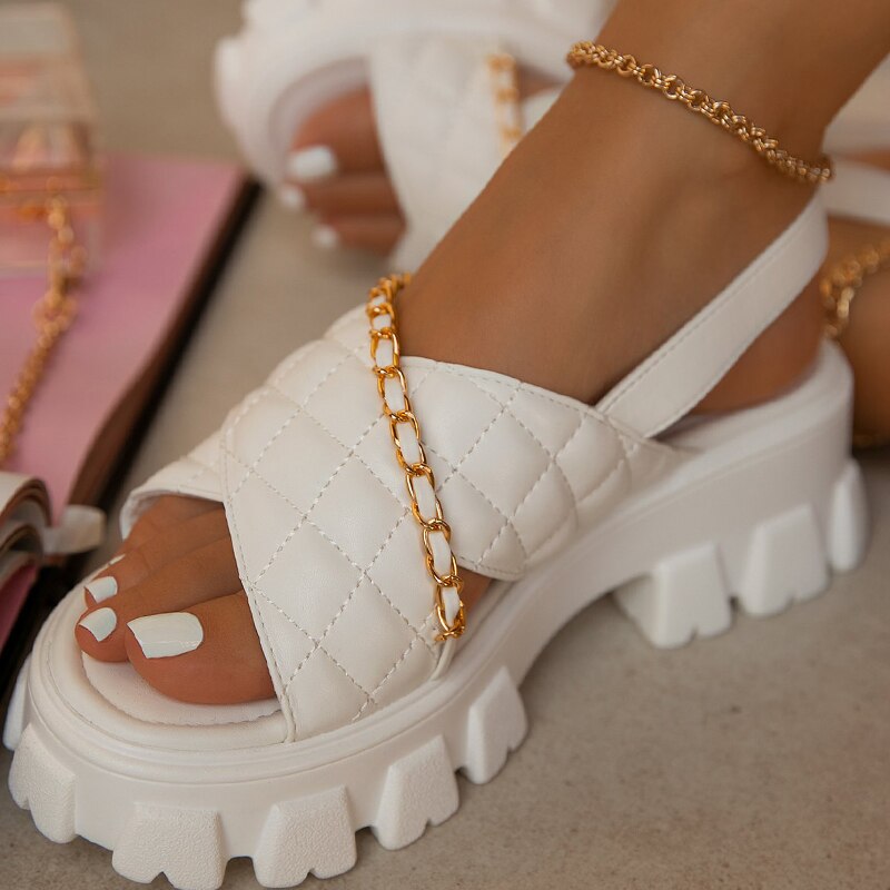 Christmas Gift Platform Women Shoes 2022 New Summen Open Toe Sandals Casual Beach Slides Designer Slippers Chain Women Sandals