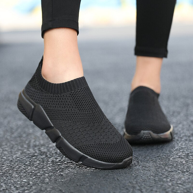 flowersverse Mesh Women Sneakers Breathable Women Flat Shoes Lightweight Casual Shoes Ladies Lace-Up Black Couple Color Socks Shoes