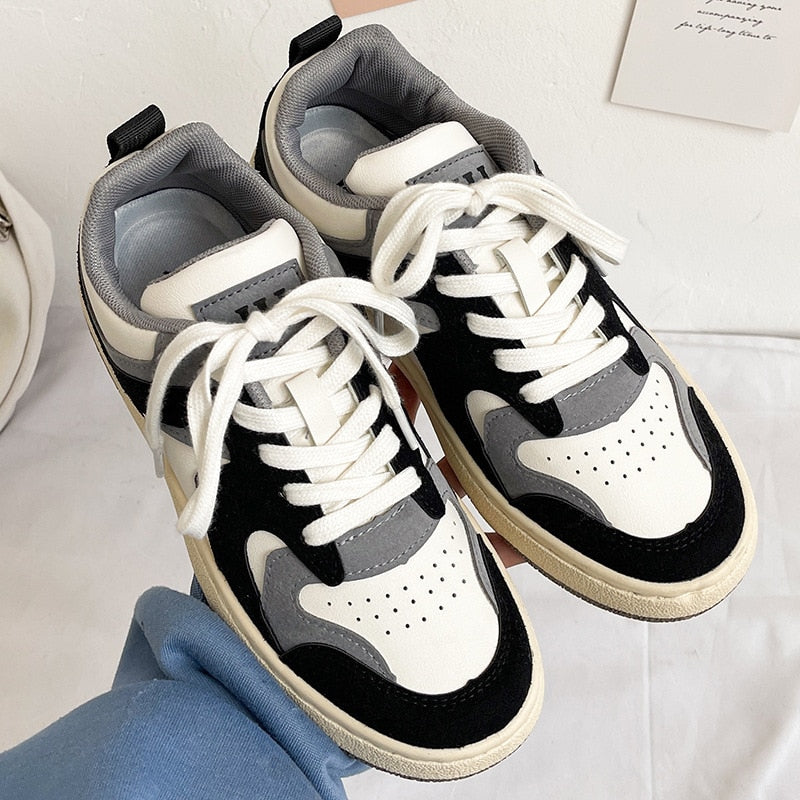 Black Friday Amozae Women Vulcanized Shoes Trend Sneakers Women Casual Shoes Flats Women Moccasins Female Sports Shoes Quality Casual Sneakers 2022