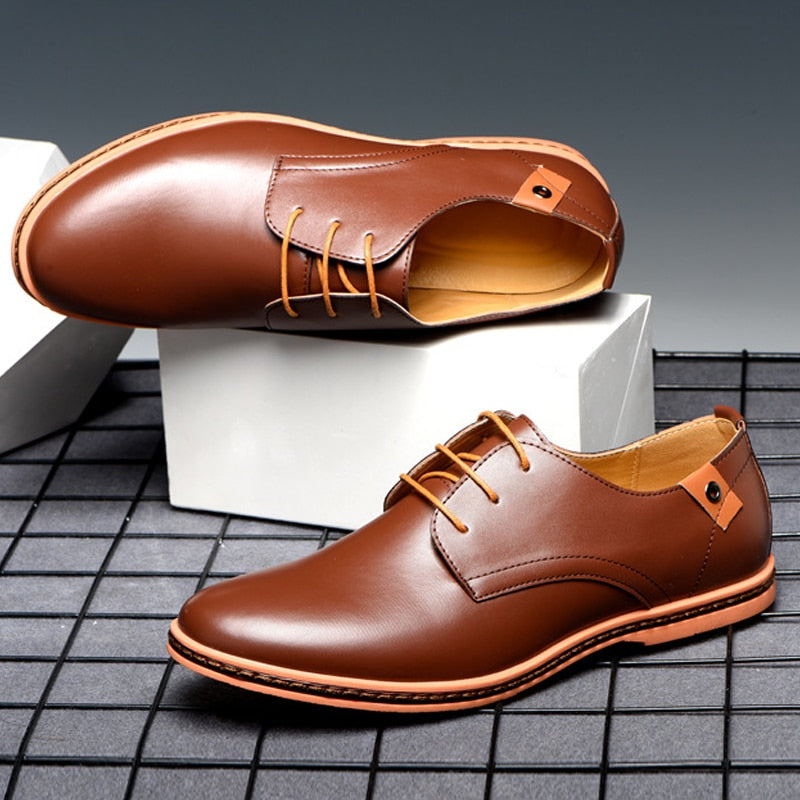 Amozae Men Leather Shoes 2022 Spring Fashion Round Toe Tooling Single Shoes Male Large Size Comfortable Breathable Casual Leather Shoes
