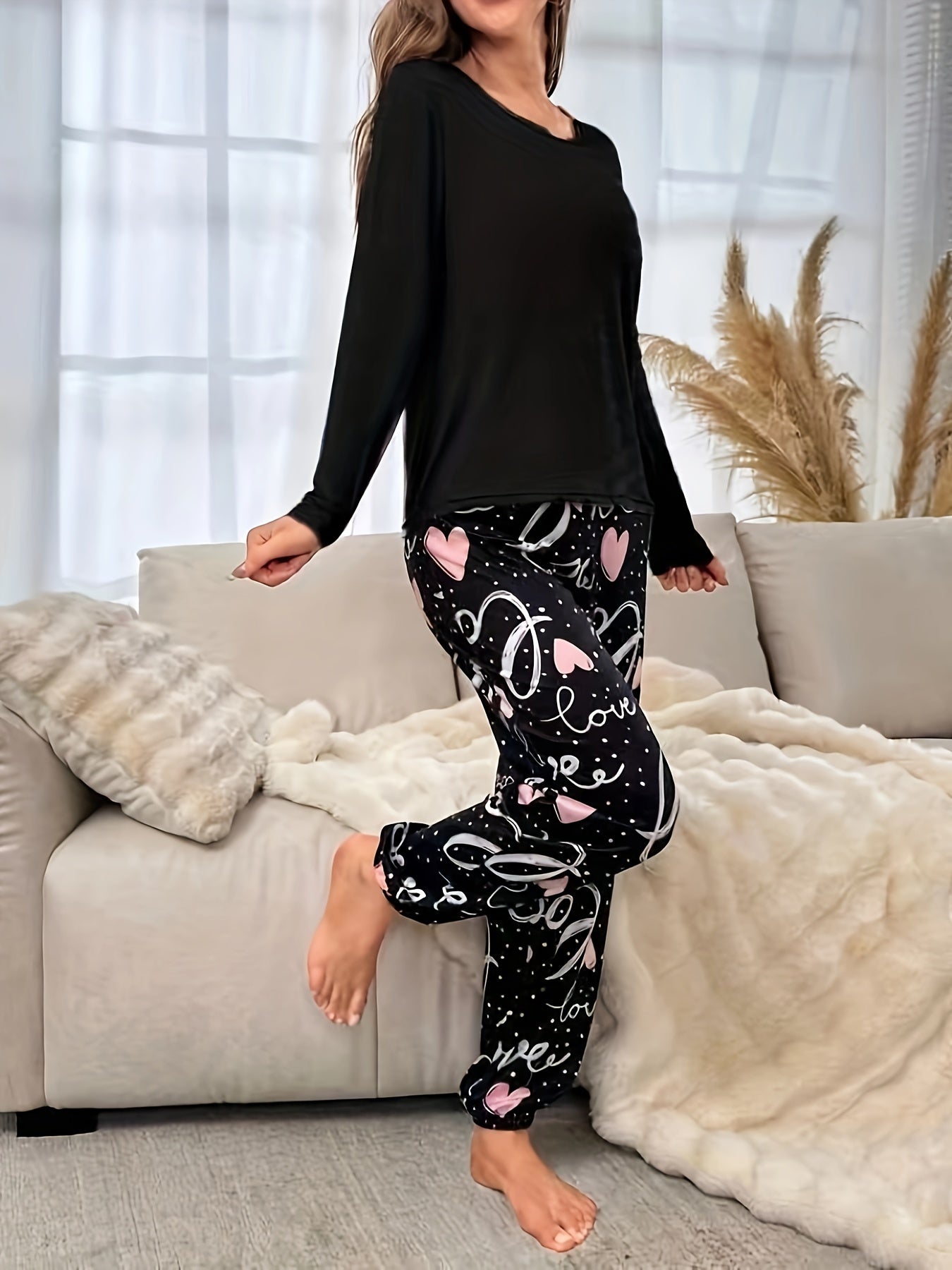 Cozy Womens Pajama Set - Soft Long Sleeve Round Neck Top & Pants, Comfortable Relaxed Fit, Perfect for Summer Nightwear and Fall/Winter Lounging Around the House