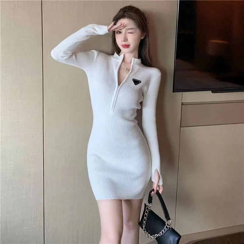 Designer Dress Europe US Hot Style Pencil Skirt Personality Fashion Long-sleeved Dress Buttons New High Stree P Letter Zipper Casual Slim Dress Clothing