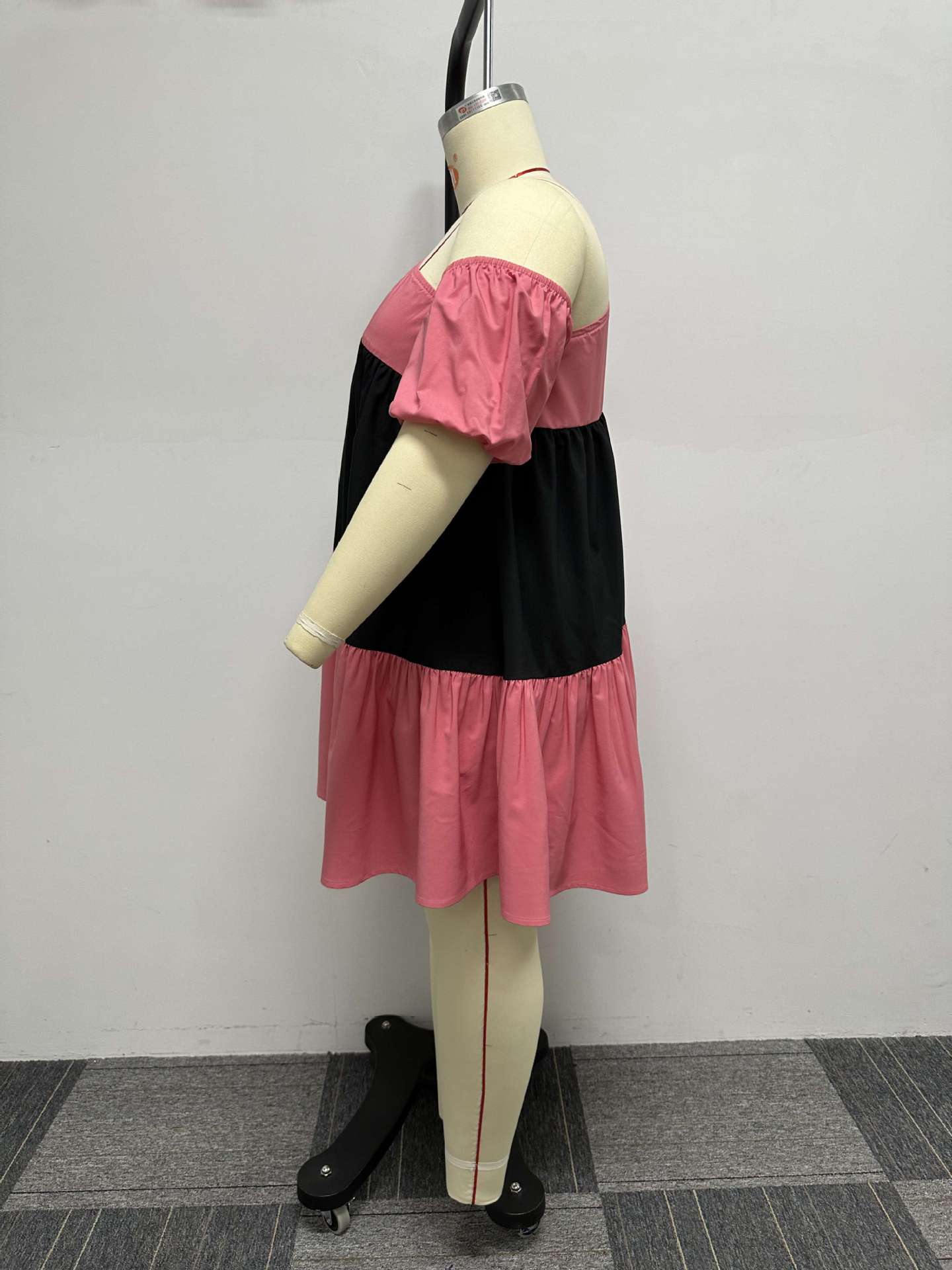 flowersverse Plus Size Women Sexy Contrasting Color One Shoulder Balloon Sleeve Dress