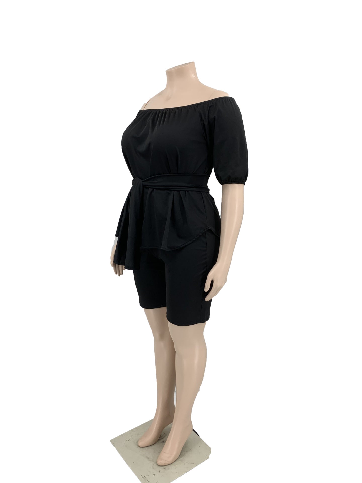 flowersverse Plus Size Women Off Shoulder Solid Top and Shorts Casual Two-Piece Set