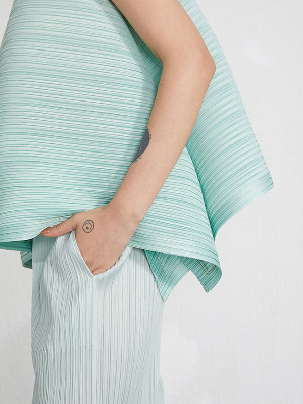 flowersverse Cropped Sleeveless Pleated Round-Neck Vest Top