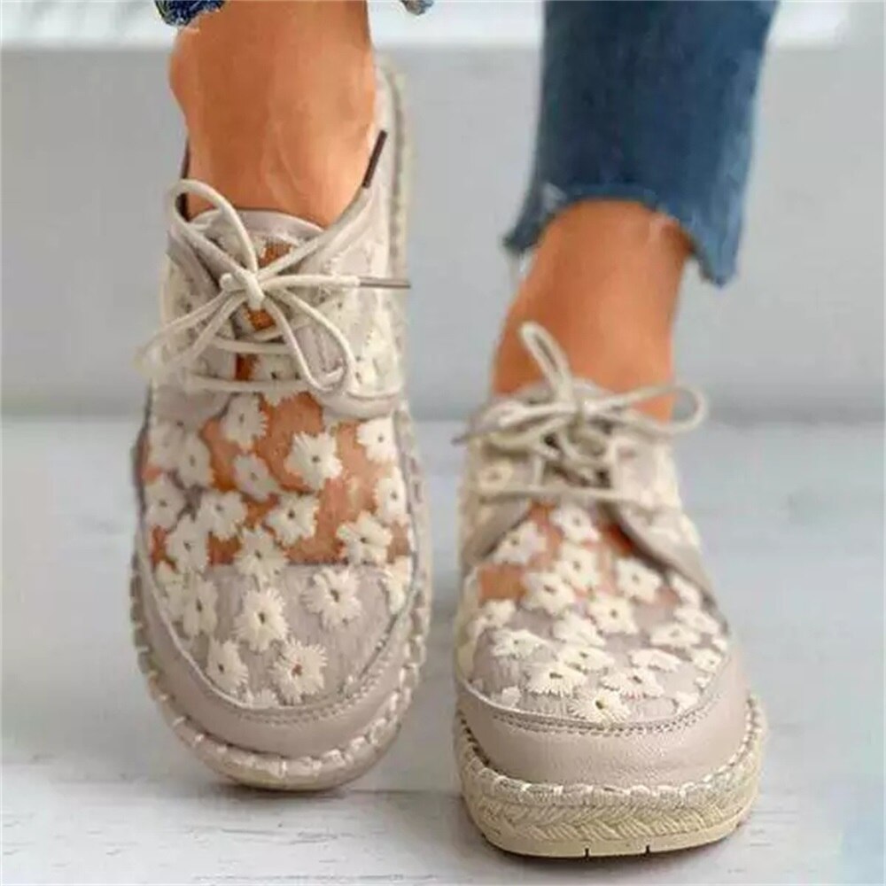 flowersverse Summer Comfortable Loafers Women's Retro Mesh Breathable Flat Casual Shoes 35-40 Hollow Embroidery Lace Up Female Sneakers