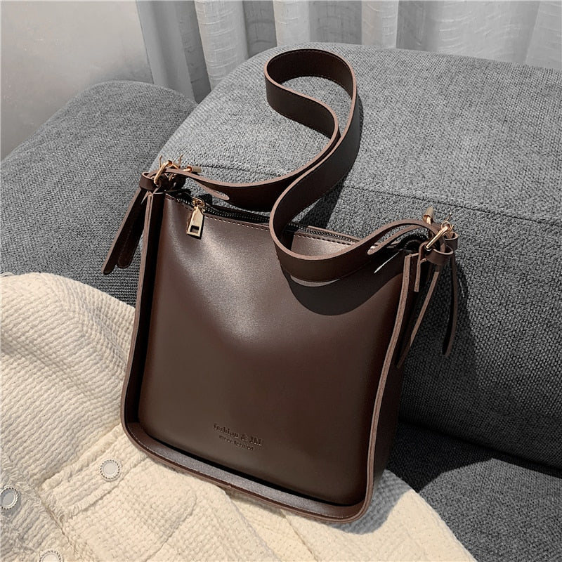 flowersverse Back to school Vintage Wide Strap Crossbody Shoulder Bags For Women Trends Brand Designer Large Capacity Work Ladies Handbags