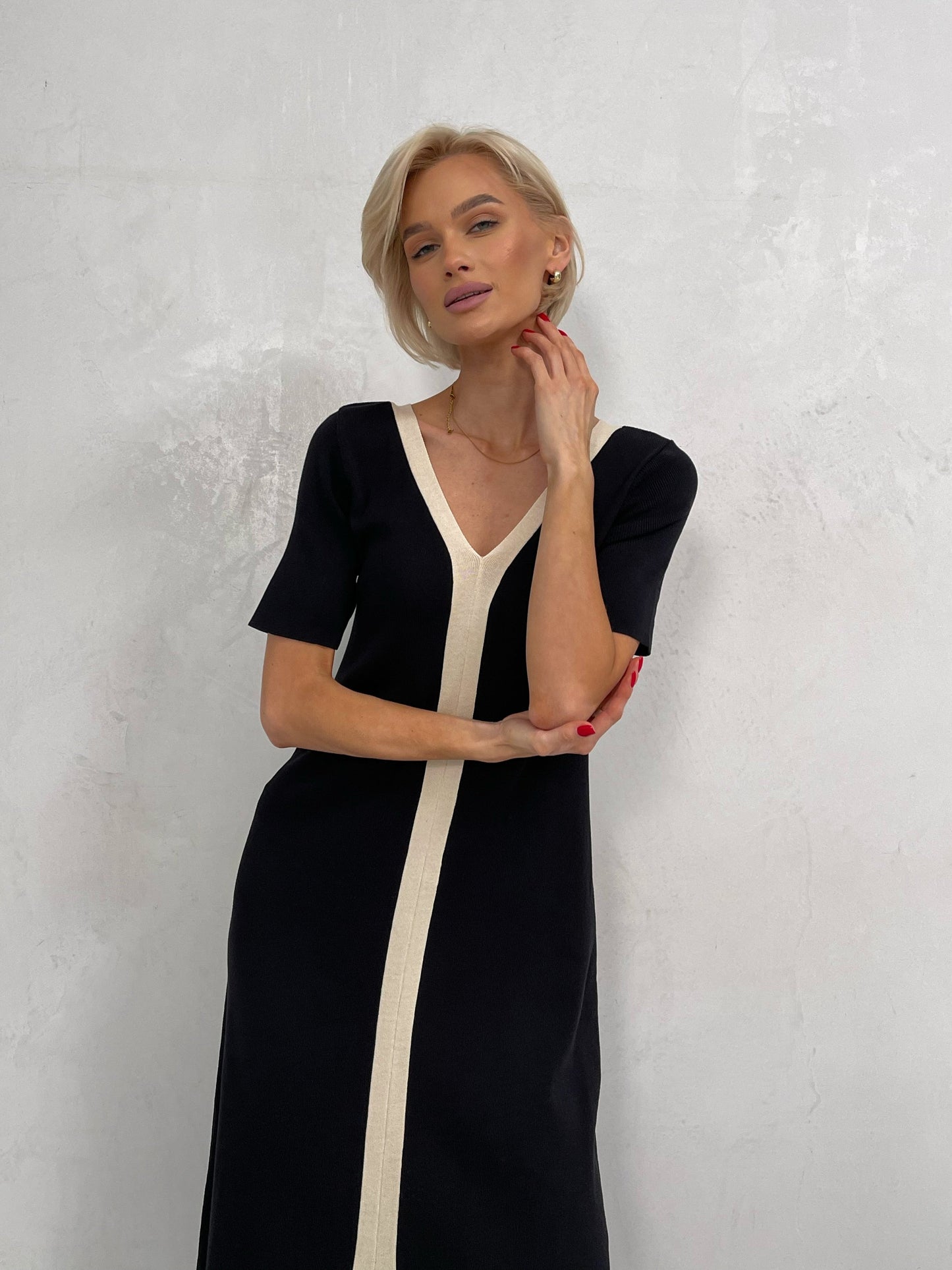 flowersverse Black White Casual Elegant Vintage Short Sleeve Long Dress Korean Fashion Style Knitted Slim Maxi Dresses For Women Summer