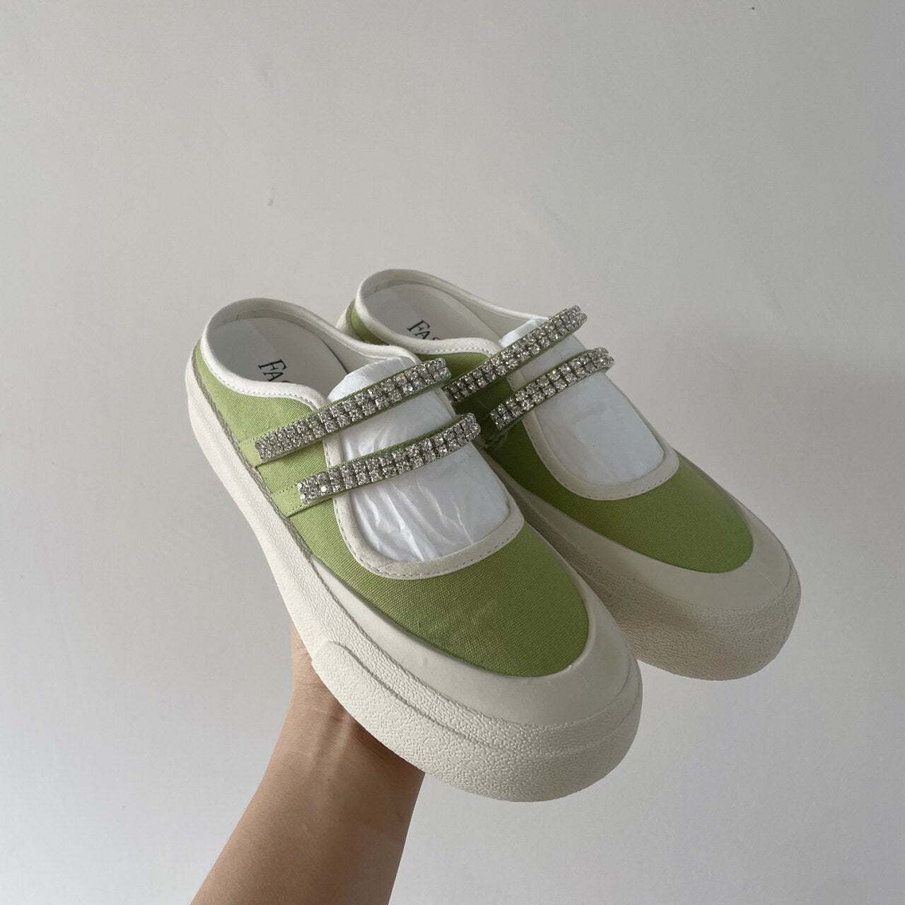 flowersverse Summer Shoes For Women Sandals New Women's Shoes Flat-Bottomed Rhinestone Sports And Leisure Canvas Baotou Slippers