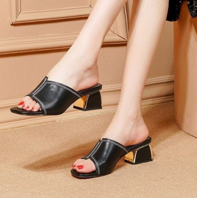 flowersverse Red Pu Soft Patent Leather Sewing Low-Heeled Slippers Summer Fashion Heels Slides Shoes Non-Slip Sandals Plus Size Shoes