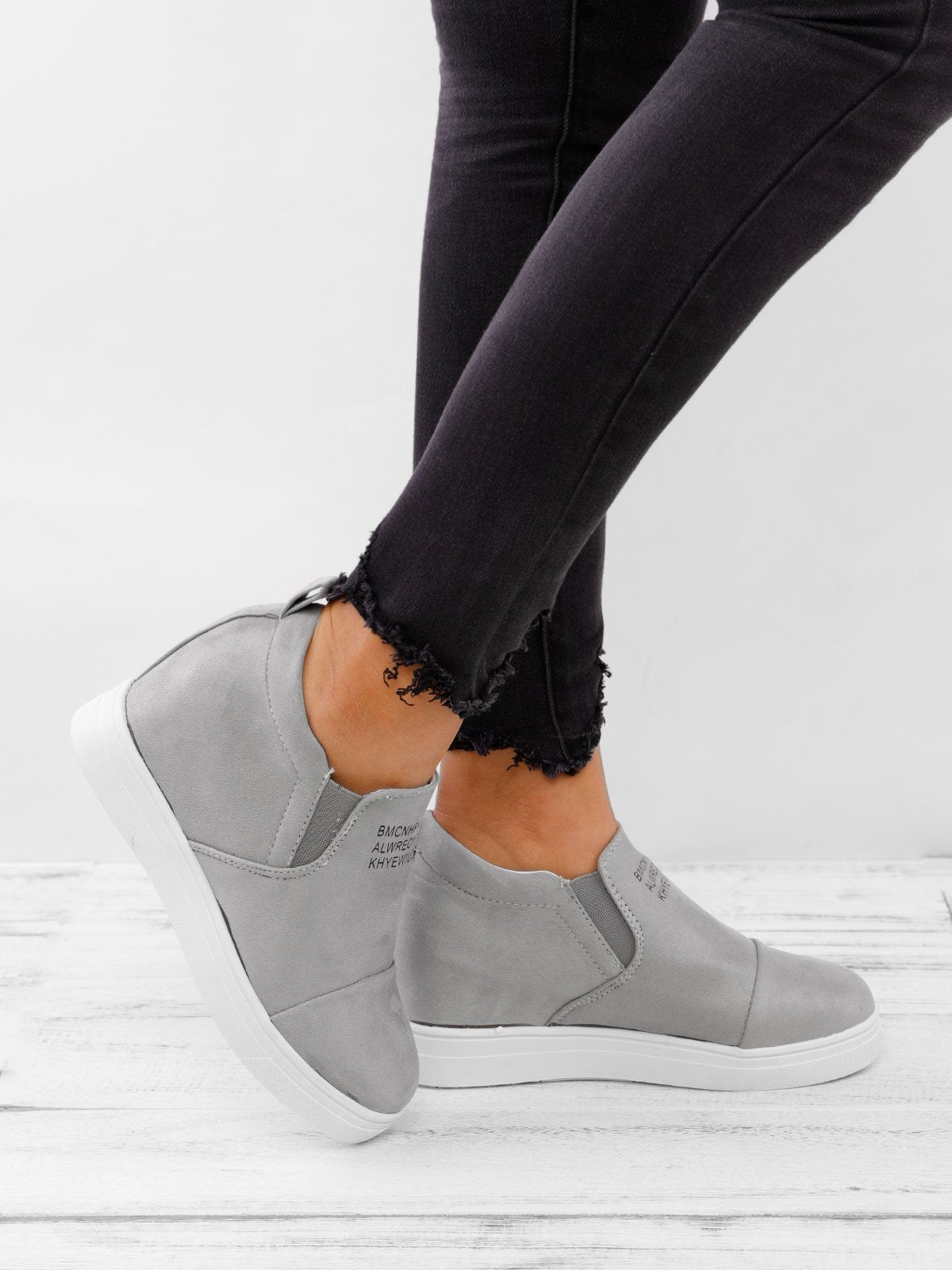 flowersverse Women Faux Suede Wedge heel Sneakers Slip on Breathable Shoes