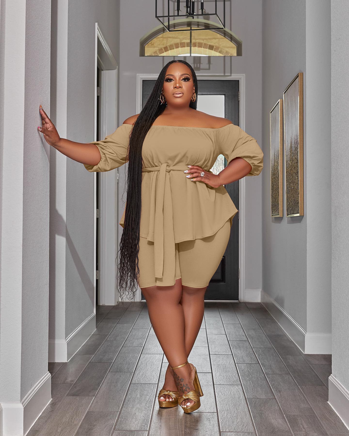 flowersverse Plus Size Women Off Shoulder Solid Top and Shorts Casual Two-Piece Set