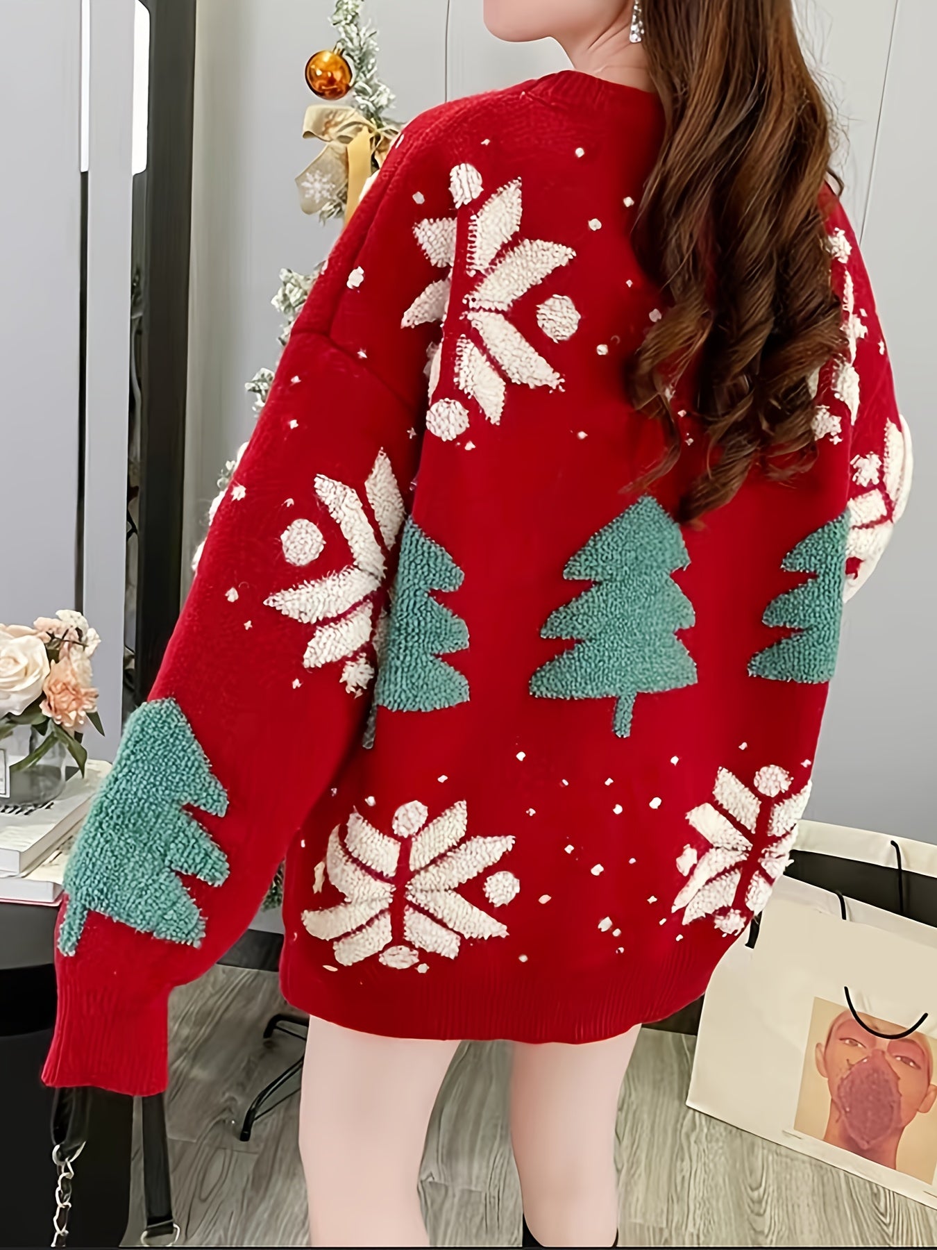 Elegant Christmas Tree Pullover Sweater for Women - 100% Polyester Knit Fabric, Crew Neck, Regular Fit, Festive Pattern, Comfortable for Fall/Winter - Middle East Collection