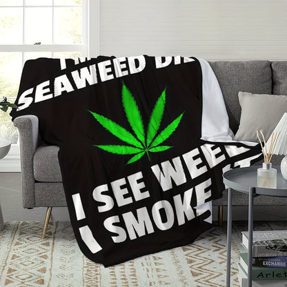 1pc Ultra-Cozy Retro Leaf Printed Blanket - Premium Flannel, Extra Warmth, Versatile for Car, Office, Picnics, & Camping - Perfect Indoor/Outdoor Companion