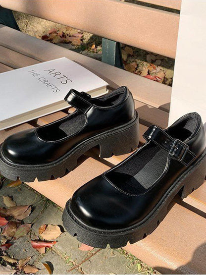 Chunky Bottom Cingulum Mary Jane Sandals