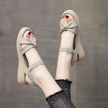 New Summer Flat Fashion Trend Super Soft Bottom for Women's Comfortable and Non slip Cow Rib Sole Sandals