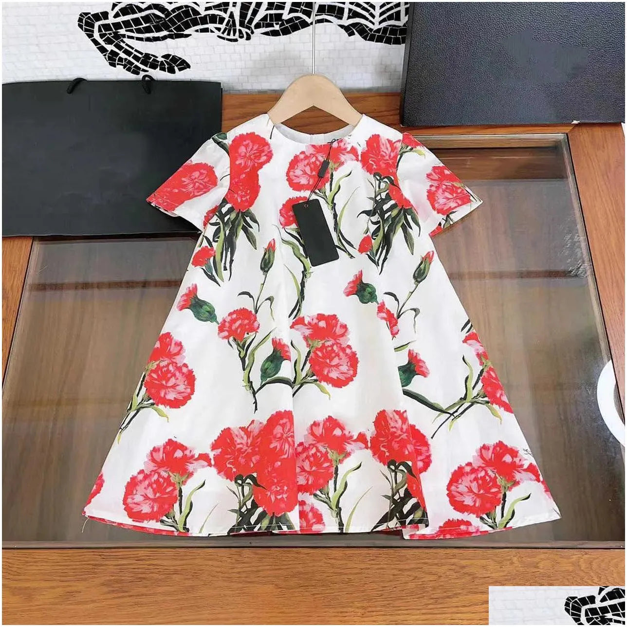 Girls Dresses 23Ss Princess Dress Short-Sleeved Kids Designer Clothes Lapel Lattice Splicing Belt Shirtdress Big Shirt Skirts Drop Del Dhnu8