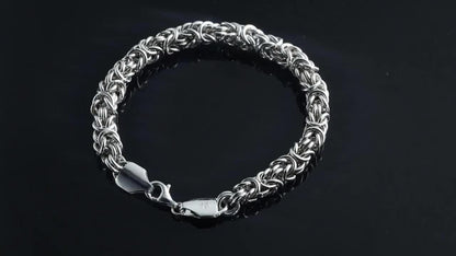 Exquisite Italian 925 Sterling Silver Minimalist Bracelet - Handcrafted in Italy, Fashionable, Durable, and Hypoallergenic - Perfect for Daily Wear, Birthday Gifts, and Special Occasions, Comes with Luxurious Gift Box