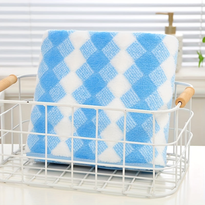 Extra Large Plaid Bath Towel - Ultra Absorbent, Quick Drying, Soft, Skin Friendly, and Gentle on Sensitive Skin - Perfect for Family Bathroom, Ideal for Everyday Use, and Great for Gift Giving