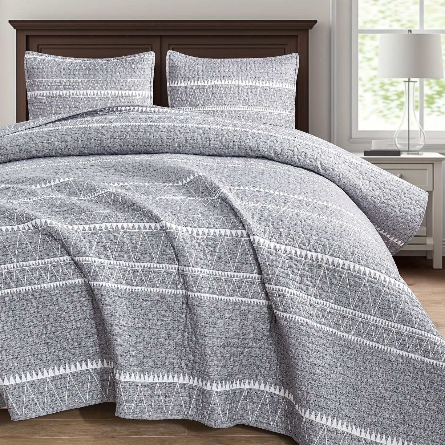 3pc Luxurious Bohemian Quilted Bedspread Set - Soft, Hypoallergenic & Durable, Black & White Geometric Stripes - Cozy Coverlet for Bedrooms & Dorms, Includes 1 Bedspread & 2 Pillowcases