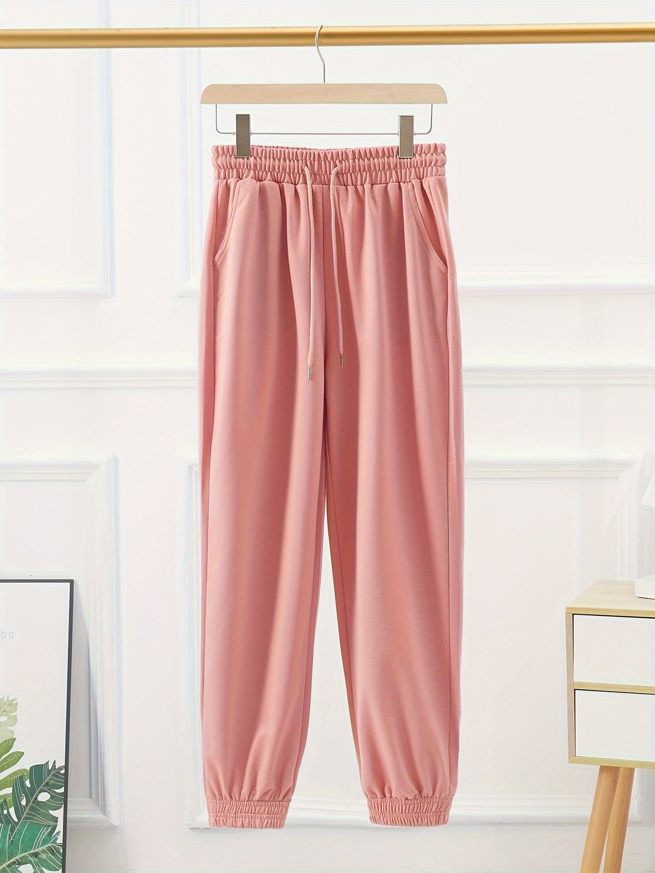 Cozy Drawstring Joggers For Women - Casual Polyester Sweatpants With Pockets, Perfect For Fall & Winter Outdoor Activities