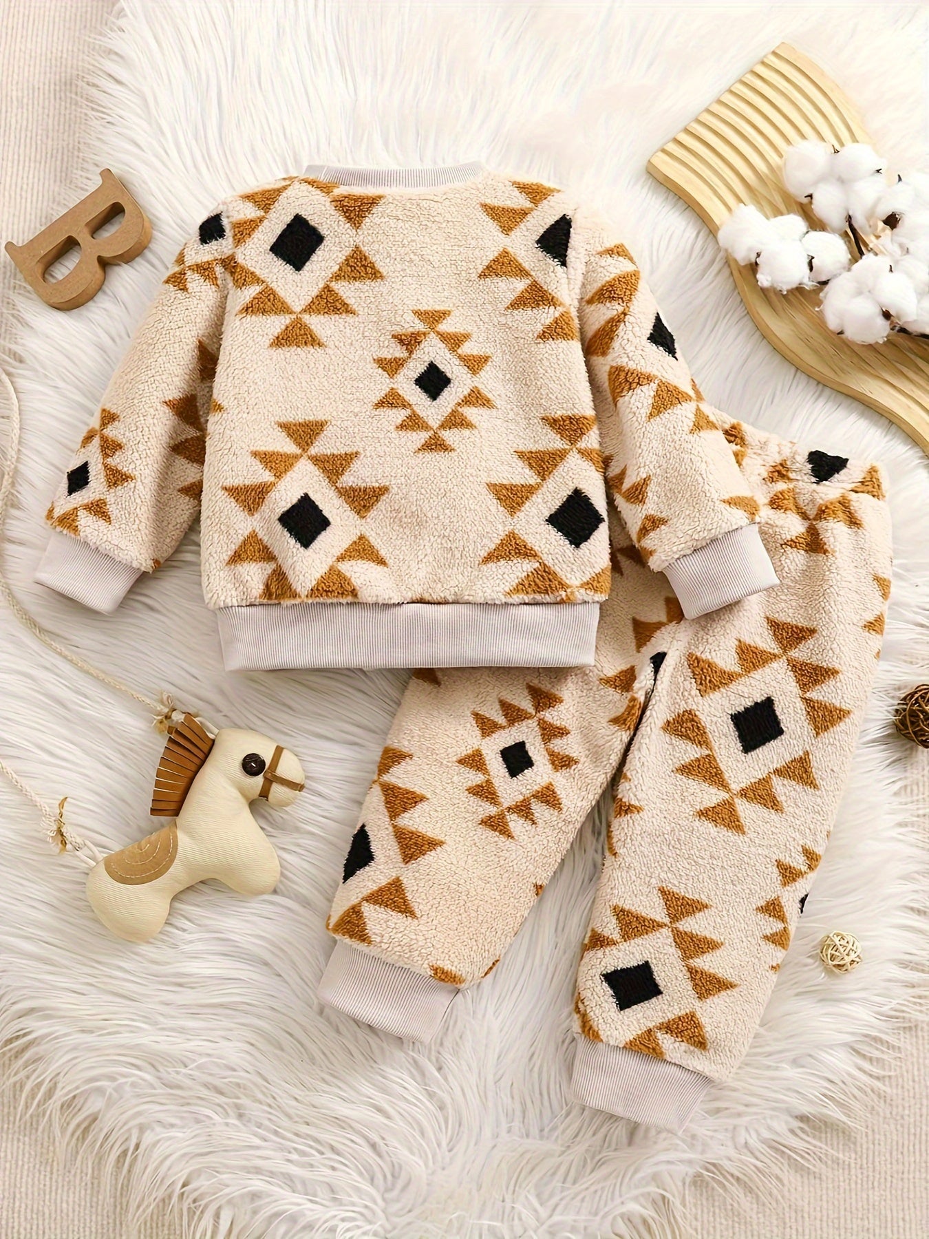 Boys' Cozy Fleece Christmas Outfit - Festive Printed Sweatshirt & Pants Set, Warm for Fall/Winter