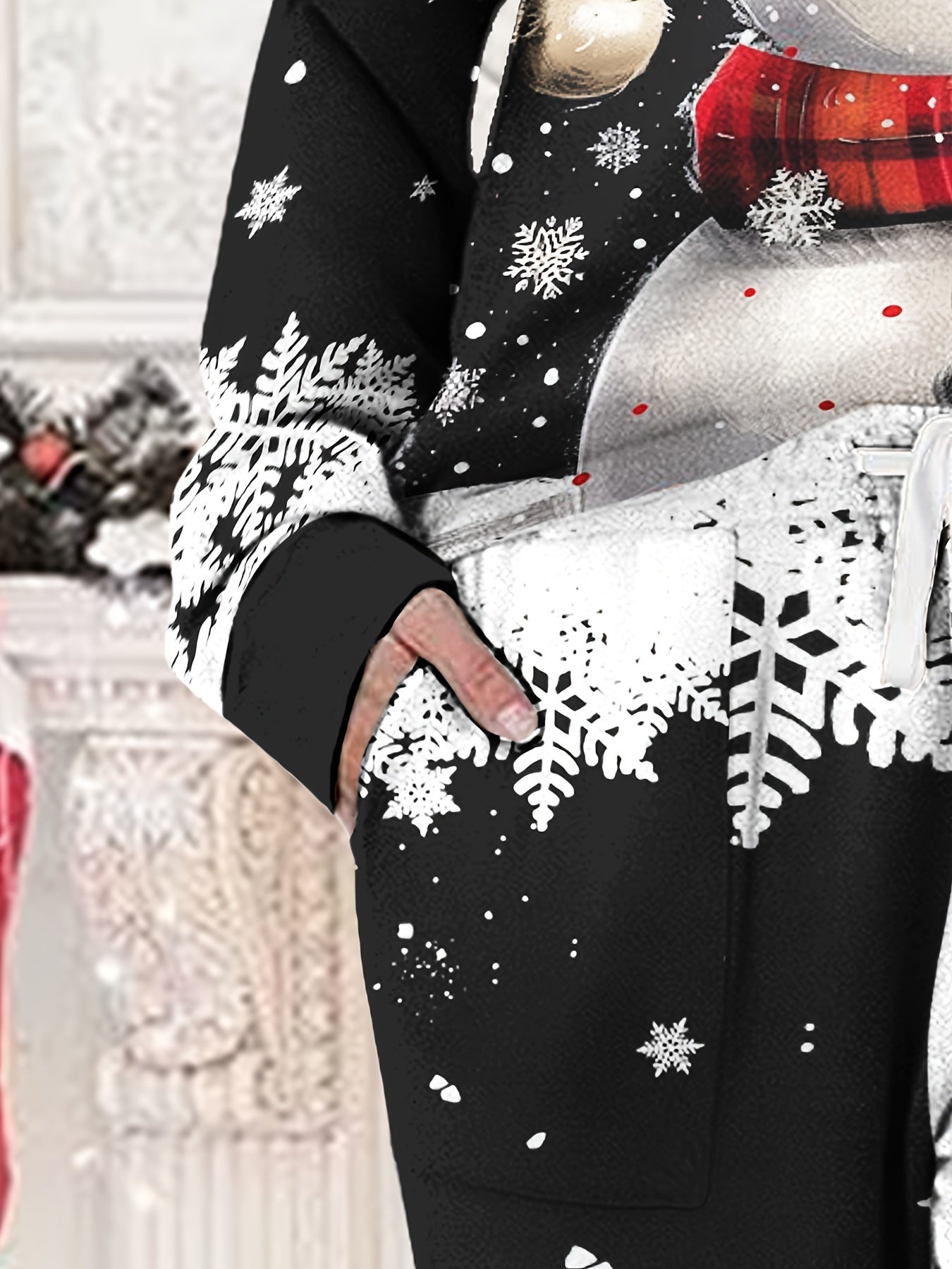 Two-Piece Festive Christmas Print Pantsuit Set - Women's Casual Long Sleeve Pullover Sweatshirt and Cozy Pants Outfit with Elastic Waistband and Soft Fabric for Holiday Party