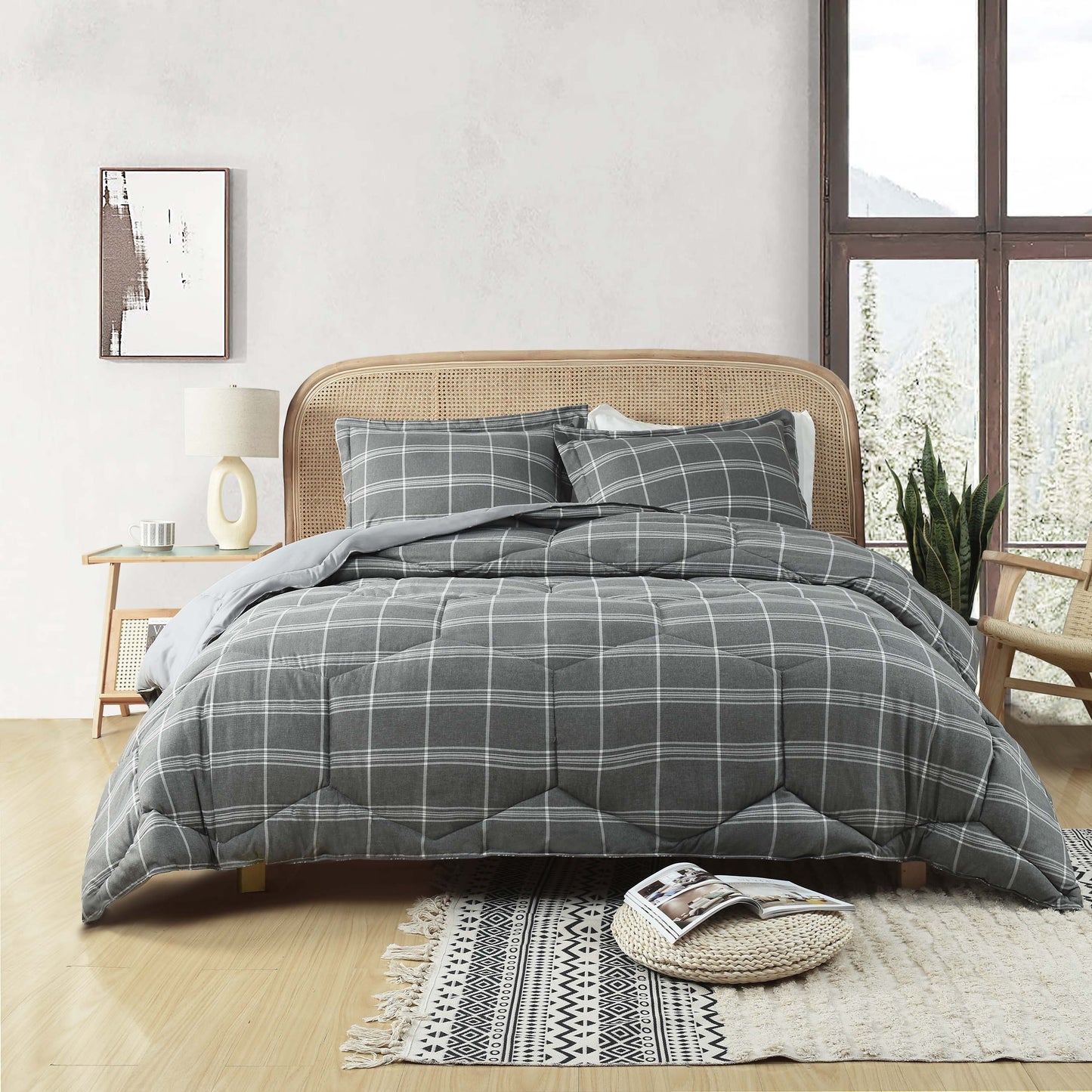 3 Pieces Reversible Quilted Comforter Set, Cationic Dyeing Comforter with Contemporary Plaid Pattern, Preppy Bedding Sets-Include 1 Comforter, 2 Pillow Shams for Bedroom