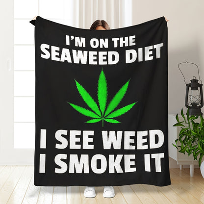 1pc Ultra-Cozy Retro Leaf Printed Blanket - Premium Flannel, Extra Warmth, Versatile for Car, Office, Picnics, & Camping - Perfect Indoor/Outdoor Companion