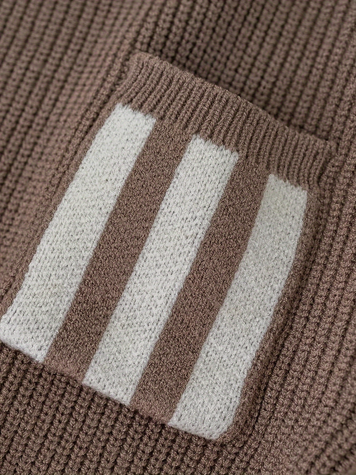 Cozy Striped Knitted Sweater - Soft and Snug, Warmth for Cold Winter Days, Classic Knitted Design, Eye-Catching Striped Pattern - Unisex Design for Baby Boys and Girls Alike, Perfect for Toddlers Daily Wear