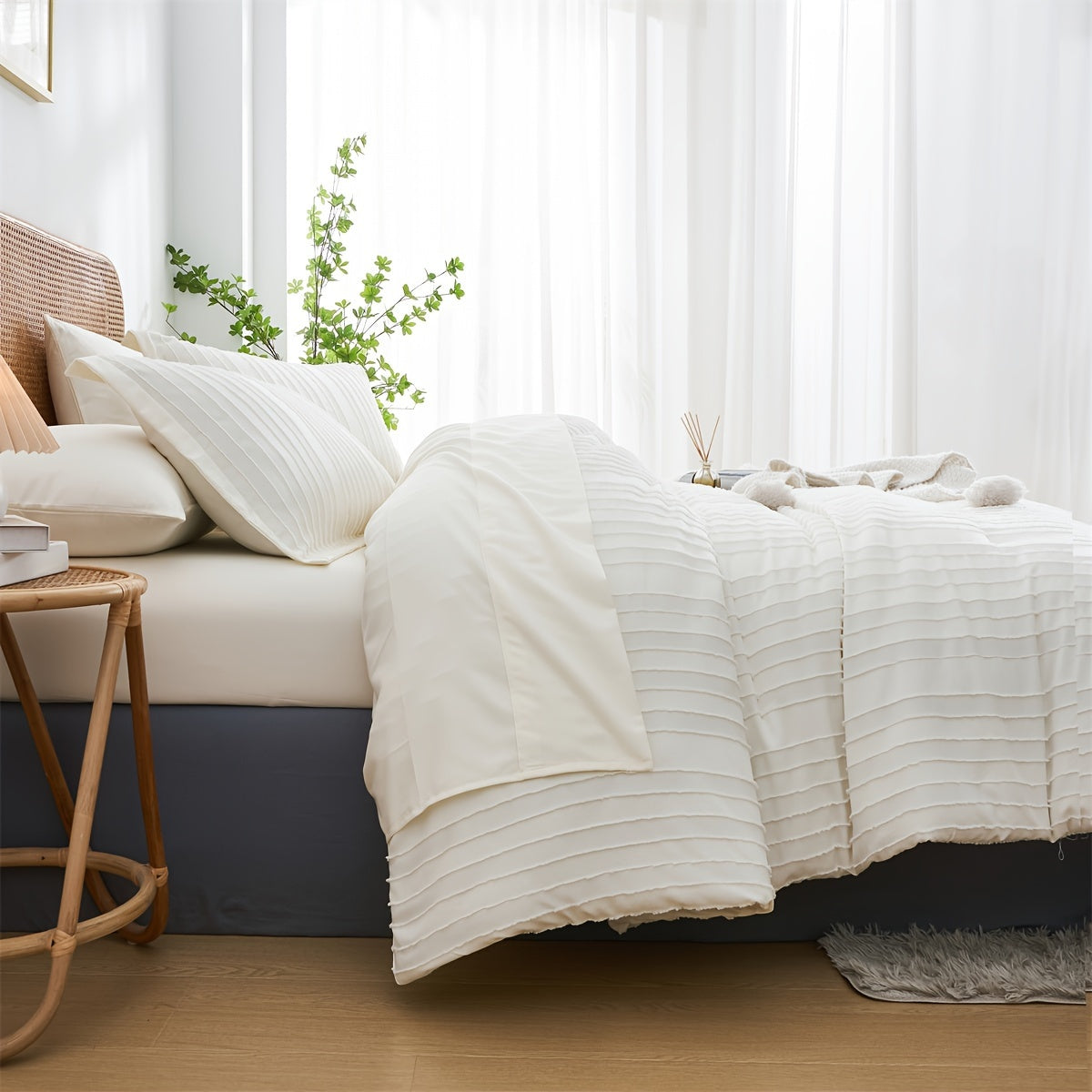 7-Piece Boho Beige Striped Comforter Set - Soft, Breathable, Skin-Friendly Bedding with Comforter, Flat Sheet, Fitted Sheet, and 4 Pillowcases - Perfect for Bedroom Room Decor, Comfortable Sleeping Experience