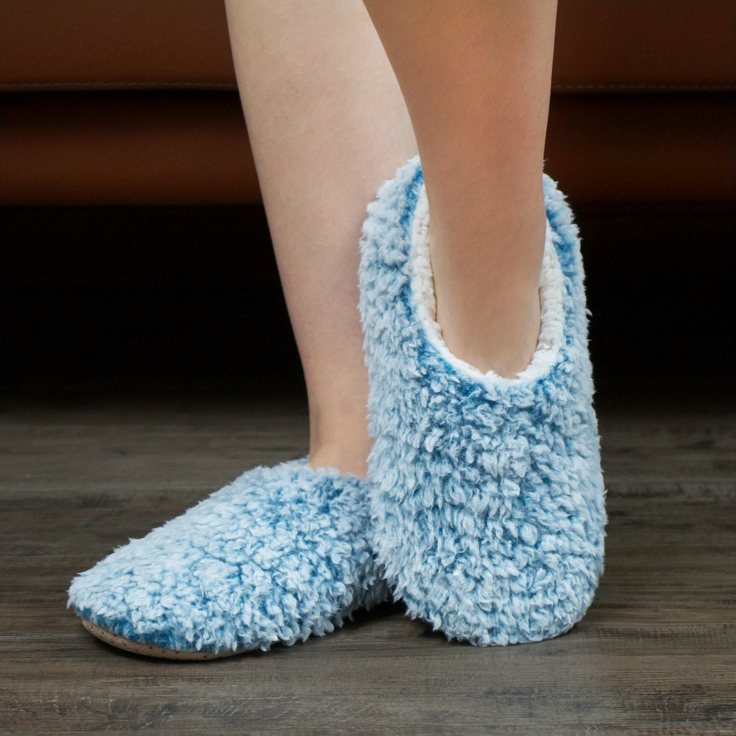 Womens Solid Color Ultra-Soft Plush Slippers - Cozy Slip-On Design for Indoor Comfort - Perfect Lounging Shoes