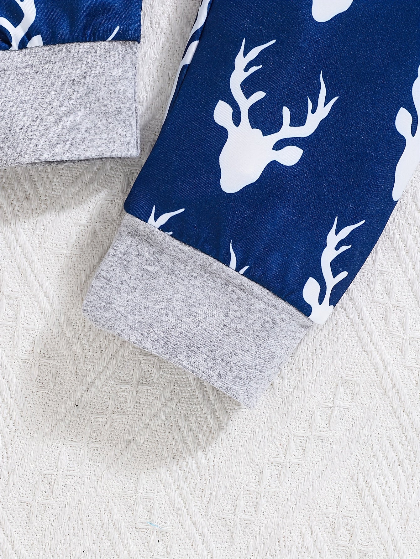 2pcs Elk Pattern Bodysuit & Hat & Casual Pants Set, Cartoon Splicing Toddler & Infant Boy's Clothing for Spring Fall Christmas, Outdoor