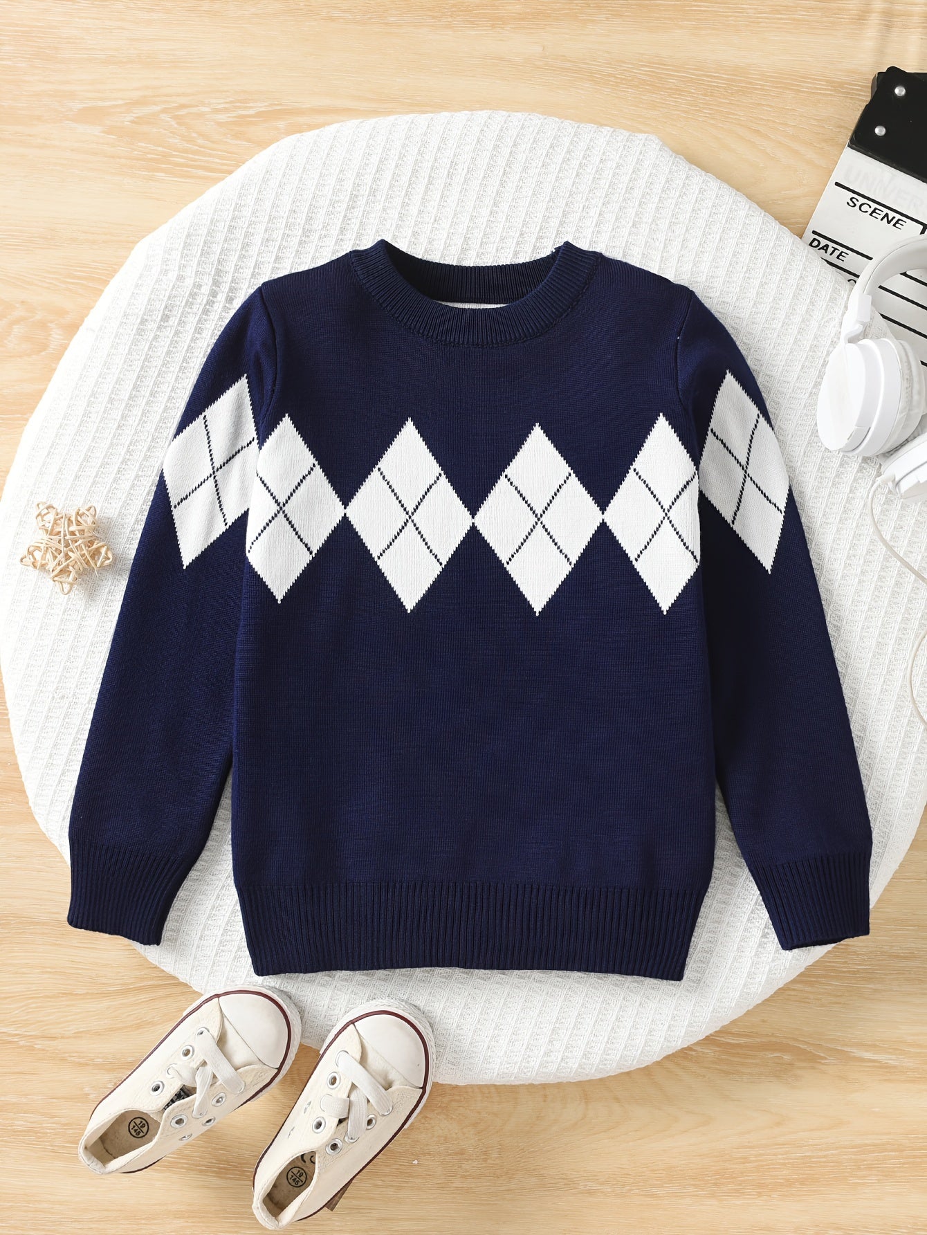 Boys' Classic Argyle Knit Pullover Sweater - Casual Crew Neck, Long Sleeve, Viscose Blend, Medium Stretch, Regular Fit for School Year-Round Wear