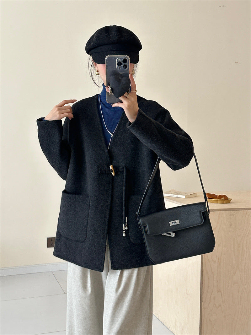 2025 Solid color V-neck lace-up horn buckle, national style double-sided wool woolen jacket, premium women's casual jacket to keep warm in autumn and winter